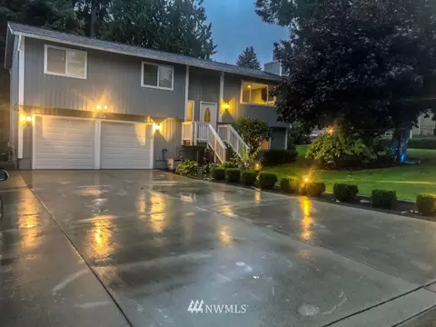 16930 20th Dr SE, Bothell, WA 98012 photo 2