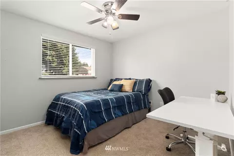 16930 20th Dr SE, Bothell, WA 98012 photo 17