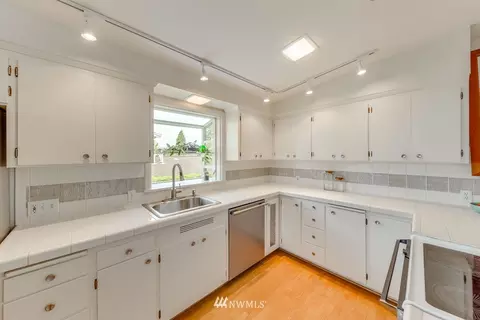 304 Heather Rd, Everett, WA 98203 photo 11