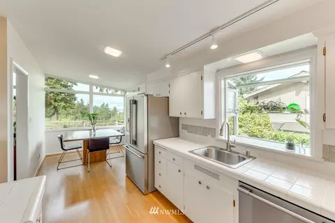 304 Heather Rd, Everett, WA 98203 photo 13