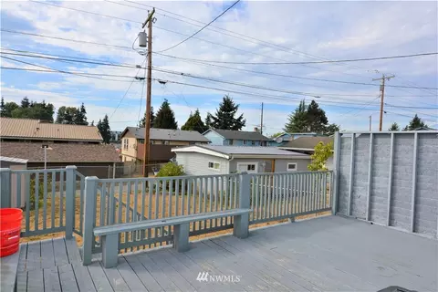 1028 Maple St, Everett, WA 98201 photo 8