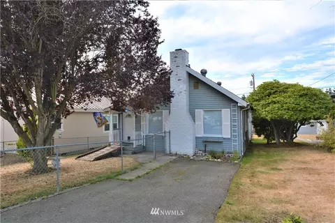 1028 Maple St, Everett, WA 98201 photo 2