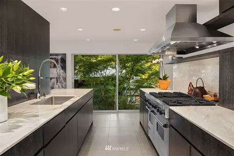 320 36th Ave E, Seattle, WA 98112 photo 11