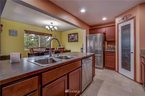 4609 201st St E, Spanaway, WA 98387 photo 8