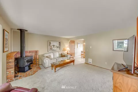 10211 27th Dr, Everett, WA 98208 photo 8