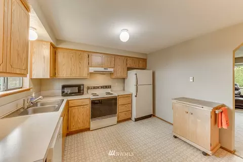 10211 27th Dr, Everett, WA 98208 photo 15