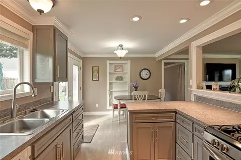 8118 Florida Dr, Everett, WA 98203 photo 10