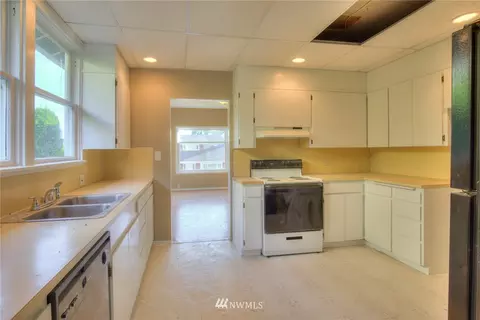 110 E 10th St, Aberdeen, WA 98520 photo 8