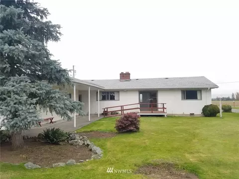 415 W 3rd St, Everson, WA 98247 photo 2