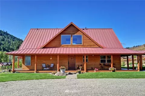 517 Twisp River Rd, Twisp, WA 98856 photo 2