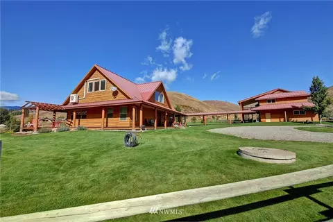517 Twisp River Rd, Twisp, WA 98856 photo 4