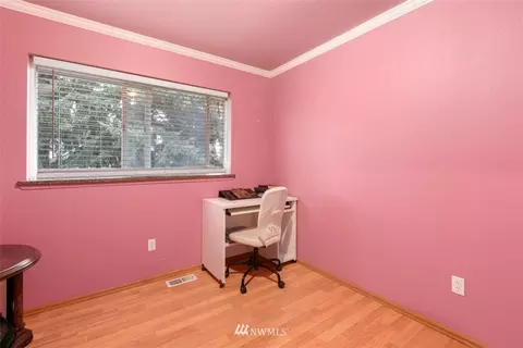 913 Pine St, Everett, WA 98201 photo 14
