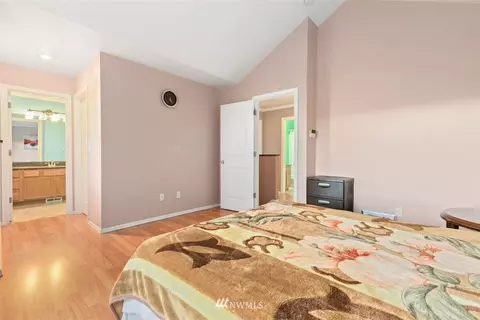 913 Pine St, Everett, WA 98201 photo 17