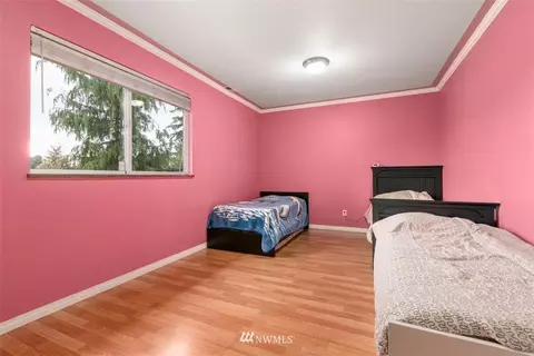 913 Pine St, Everett, WA 98201 photo 13