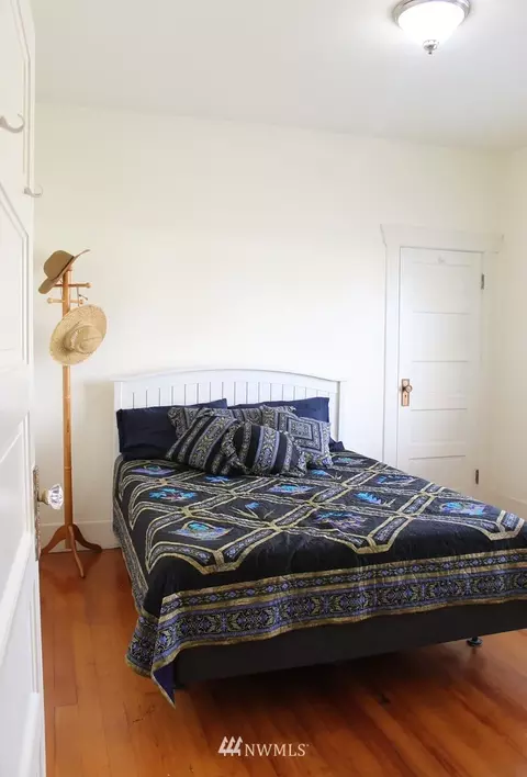 2107 Griffin Ave, Enumclaw, WA 98022 photo 12