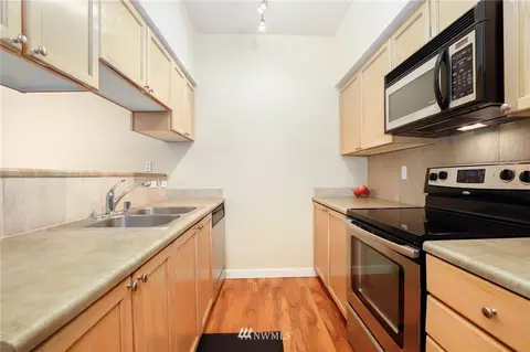 18930 Bothell Everett Hwy #E102, Bothell, WA 98012 photo 5