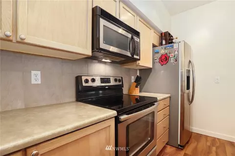 18930 Bothell Everett Hwy #E102, Bothell, WA 98012 photo 6