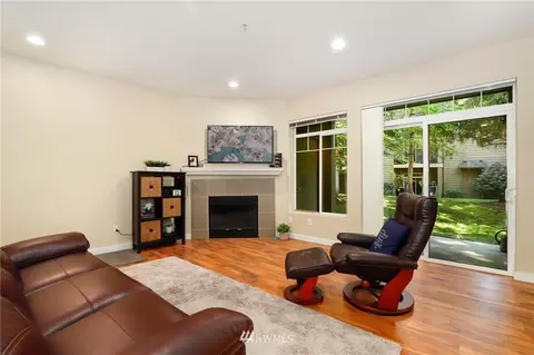 18930 Bothell Everett Hwy #E102, Bothell, WA 98012 photo 4
