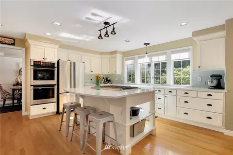 9917 NE 155th St, Bothell, WA 98011 photo 6