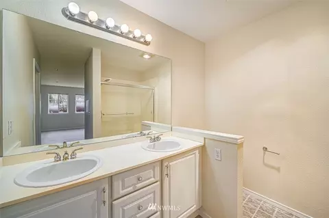 17426 Bothell Way NE #A106, Bothell, WA 98011 photo 17