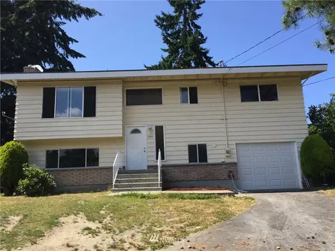17841 Wayne Ave N, Shoreline, WA 98133 photo 1