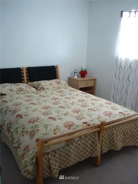 17841 Wayne Ave N, Shoreline, WA 98133 photo 7