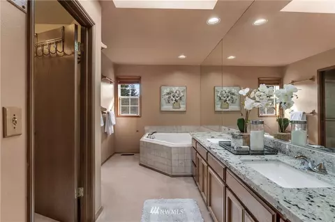 18510 28th Ave SE, Bothell, WA 98012 photo 15
