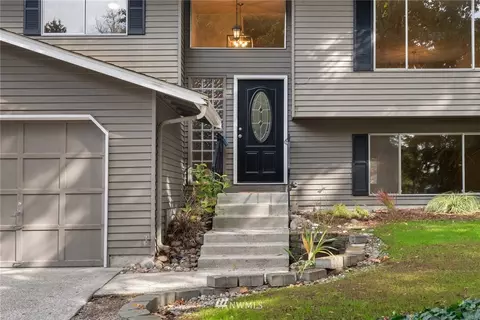 17627 Palomino Dr, Bothell, WA 98012 photo 2
