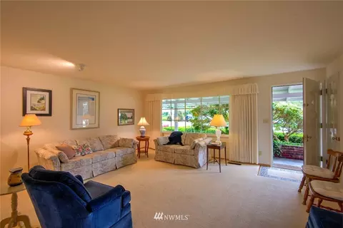 9229 Baring Way, Everett, WA 98208 photo 3