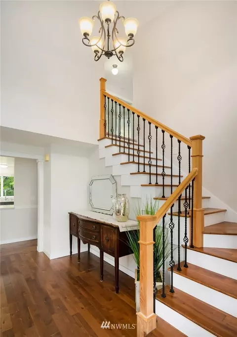 605 213th St SW, Bothell, WA 98021 photo 4