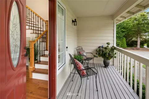 605 213th St SW, Bothell, WA 98021 photo 2