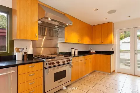3810 33rd Ave W, Seattle, WA 98199 photo 12