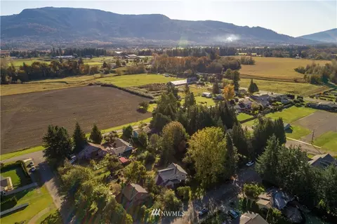 708 E 3rd, Nooksack, WA 98276 photo 2