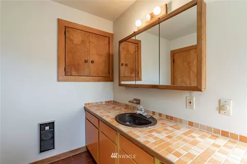708 E 3rd, Nooksack, WA 98276 photo 15