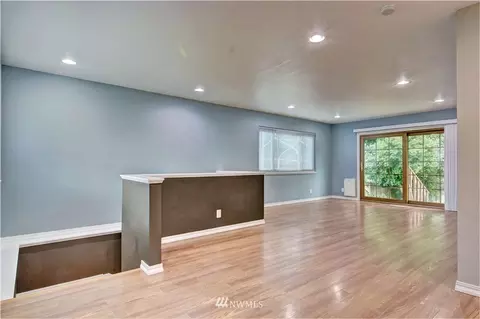 207 76th St SE, Everett, WA 98203 photo 3