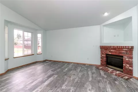 19304 78th Avenue Ct E, Spanaway, WA 98387 photo 4