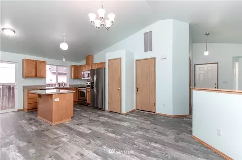 19304 78th Avenue Ct E, Spanaway, WA 98387 photo 8