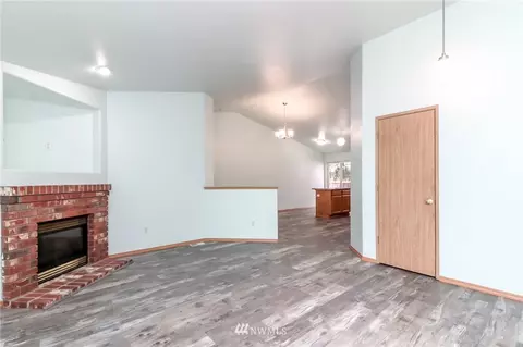19304 78th Avenue Ct E, Spanaway, WA 98387 photo 3