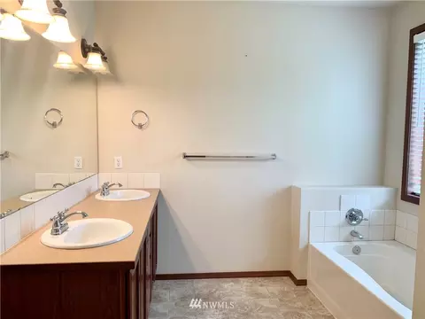 1515 Riddell Ave NE, Orting, WA 98360 photo 12