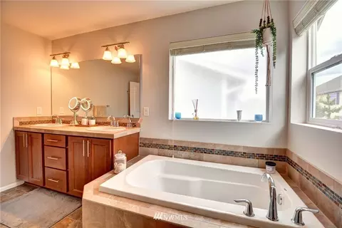 18607 36th Dr SE, Bothell, WA 98012 photo 11