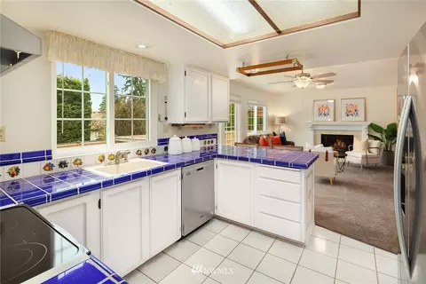 210 237th Pl SW, Bothell, WA 98021 photo 7