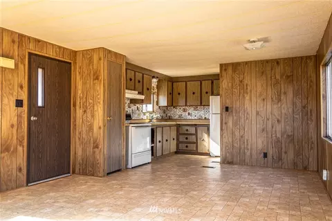 1273 S 7th St, Sequim, WA 98382 photo 5