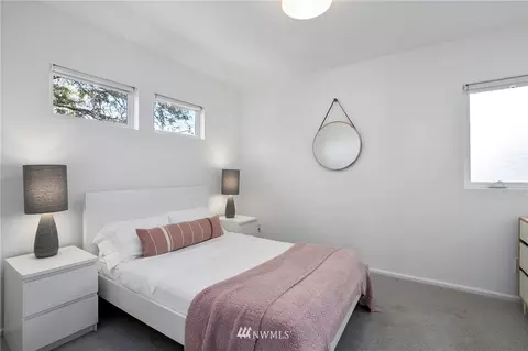 406 23rd Ave E, Seattle, WA 98112 photo 11