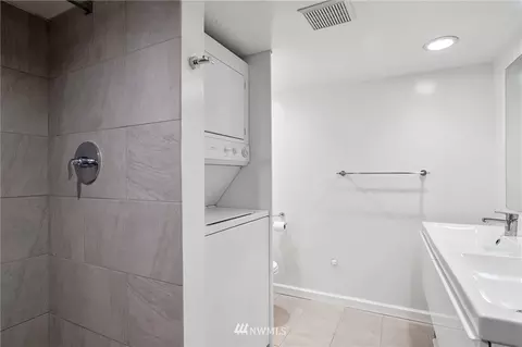 406 23rd Ave E, Seattle, WA 98112 photo 24