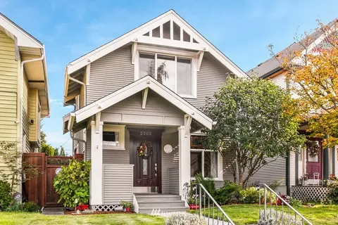 2203 Rockefeller Ave, Everett, WA 98201 photo 2