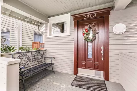 2203 Rockefeller Ave, Everett, WA 98201 photo 3