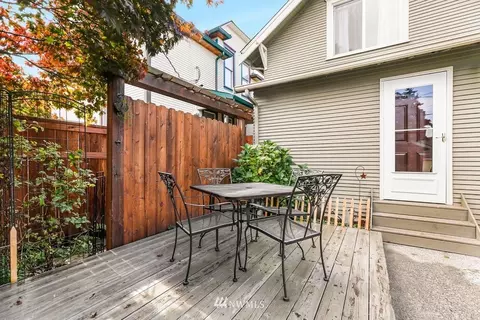 2203 Rockefeller Ave, Everett, WA 98201 photo 22