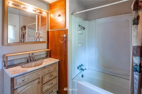 2556 E Hemmi Rd, Bellingham, WA 98226 photo 16