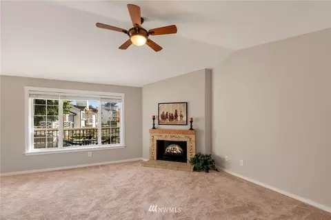 12404 E Gibson Rd #E203, Everett, WA 98204 photo 4