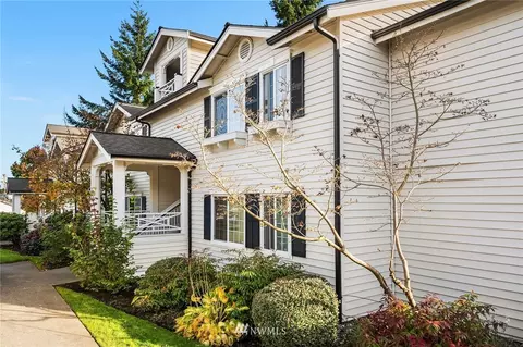 12404 E Gibson Rd #E203, Everett, WA 98204 photo 1